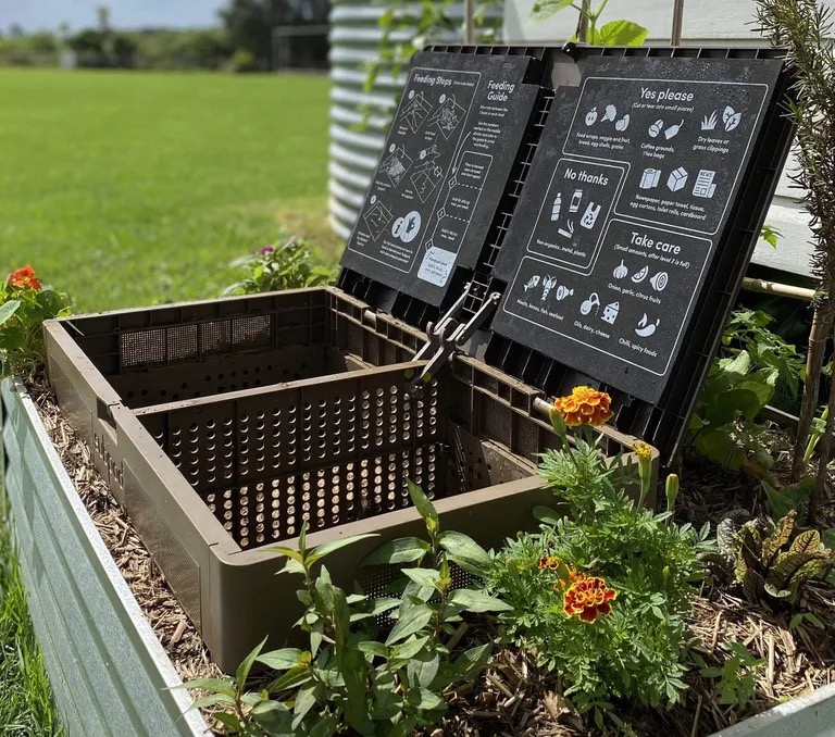 Home composting setup with compostable bags