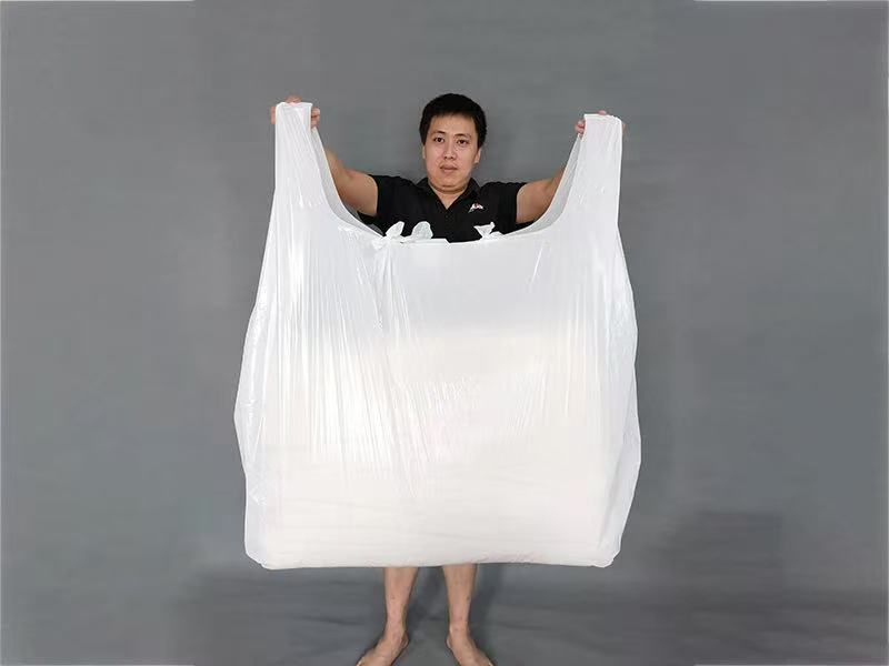 Types, Materials, Sizes, and Use Cases of Degradable Plastic Bags 9 Degradable larger size Plastic Bags
