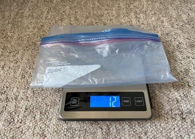 Gallon bag size weight: 12g